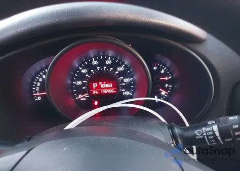 2016 Kia Soul z USA, uszkodzony, nr VIN KNDJN2A22G7238399